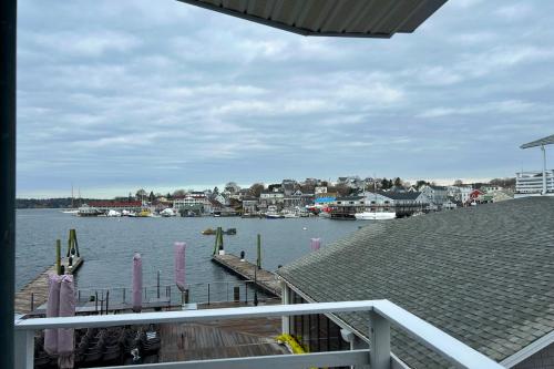 Harborside Waterview King