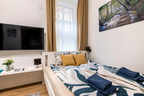 Kiraly Apartment 5
