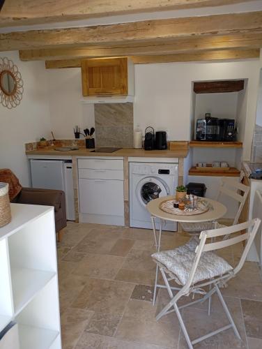 A casettuccia santu petru in Santo Pietro Di Venaco