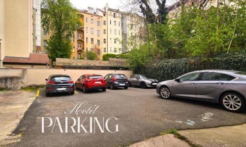 Hotel Claris - image 4