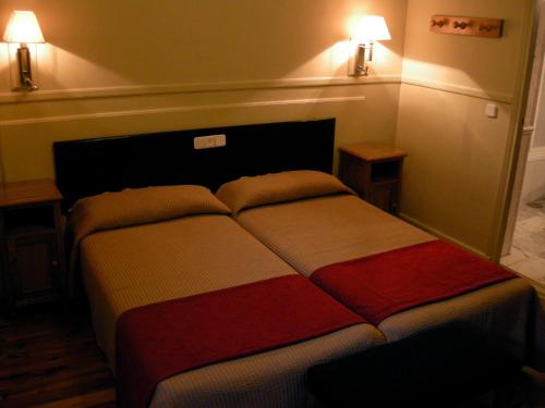 Hostal Canovas - image 3
