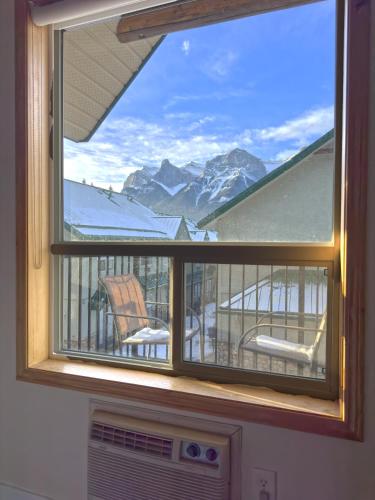 Banff Woods lodge 4