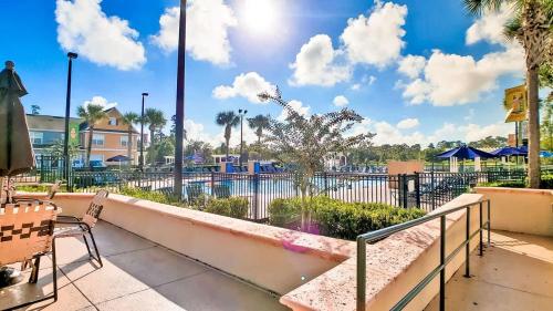 Relaxing 3BR Haven for 8 at Seven Dwarfs - image 5