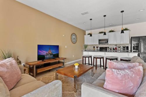 Private Pool at Solterra 4BR Townhome SR4678 in Davenport, USA