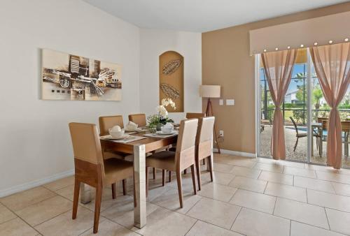 Private Pool at Solterra 4BR Townhome SR4678 in Davenport, USA