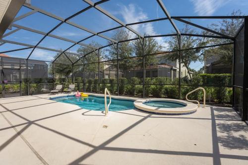 Sleeps 16 guests Single Family 6BR SR6047 in Davenport, USA