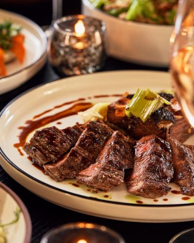 Ételek és italok, Detroit Foundation Hotel near Görög Negyed