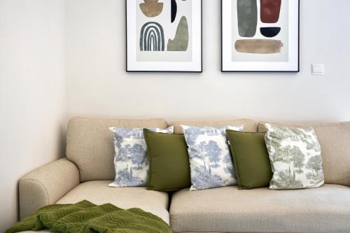 Bright and Modern City Apartment in Business Bay with Two Balconies, Pool, Gym, free Parking and Self Check In, Sleeps up to Four, by Stayfinity, Dubái (foto 9)