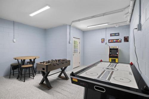 Brand New LUX Townhome-Mins to Beaches, Game Room! in 힐튼 헤드 아일랜드 워터프런트