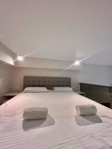 Magic Apartments Golem - image 2