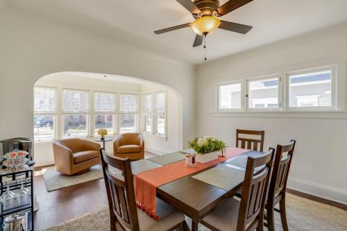 Little Red House in 錫達堡 (WI)