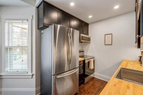 Little Red House in 錫達堡 (WI)