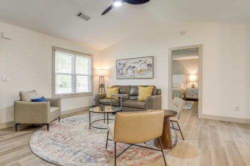 Less Than 1 Mi to Main St and Amphitheater Woodstock Home! in Woodstock