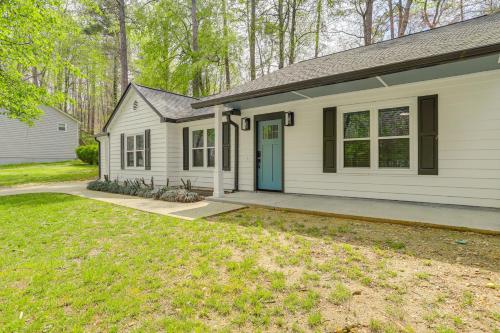 Less Than 1 Mi to Main St and Amphitheater Woodstock Home! in Woodstock