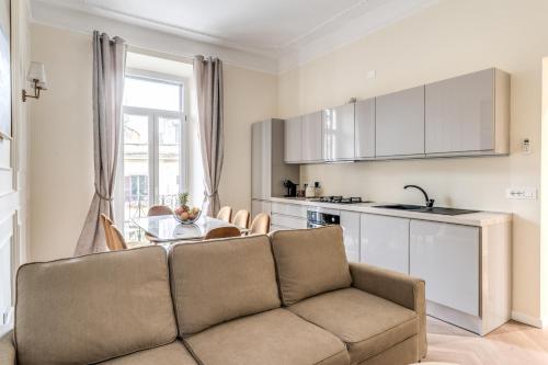 3 minutes walk from Termini Station With Temple View, Rzym (zdjęcie 7)