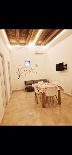 Porta garibaldi holiday houses 5