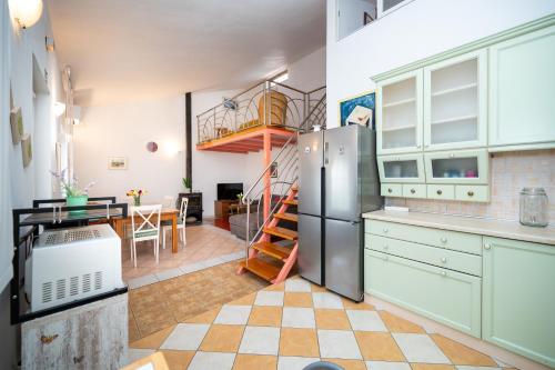 Three-Bedroom Apartment with Terrace image 6