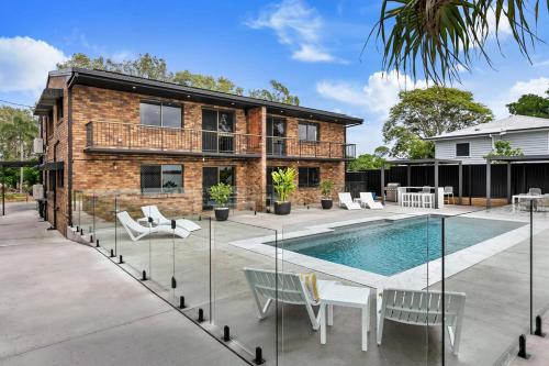 Salt & Stone Villas - on the beach, pets by app, Burrum Heads (фото 8)