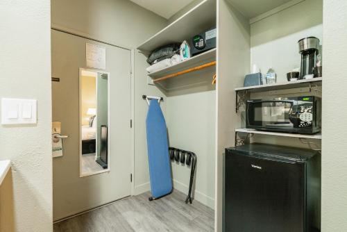 Urban Boutique Hotel near Japanese Friendship Garden