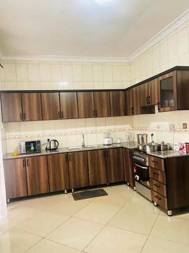 Maisha sweet home, Kigali