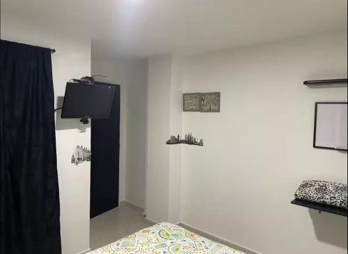 Habitaciones Privadas, dentro de apartamento, cómodas y muy cercanas al Poblado, Medellín (fotografie 3)