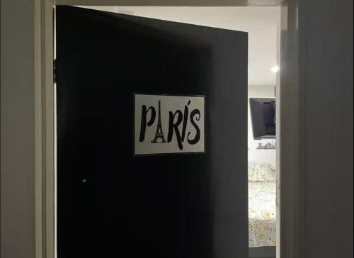 Large Single Room image 10