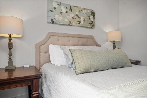 The Flats on Florida St - Super Comfy 2-Bedroom Apartments