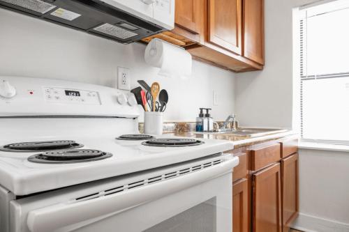 The Flats on Florida St - Super Comfy 2-Bedroom Apartments