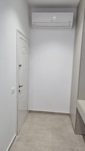 Three-Bedroom Apartment image 10