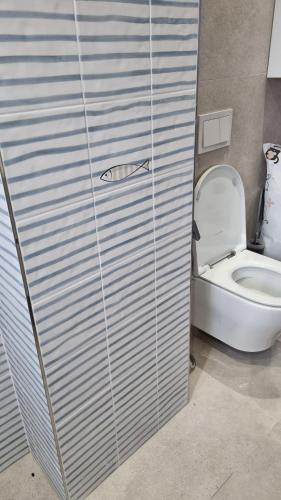 Three-Bedroom Apartment image 7