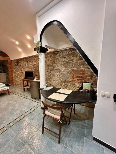 Central Stone Studio near the Sea in Cinque Terre Central Stone Studio near the Sea in Cinque Terre