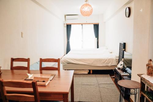 3 twin beds, 1 sofa bed