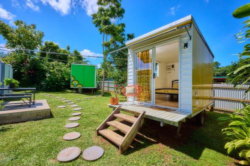Exterior view of On The Wallaby Lodge