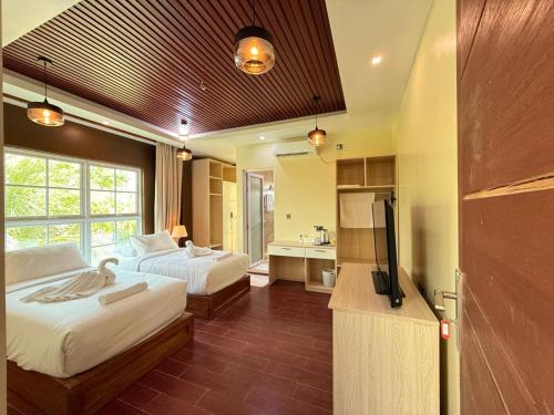 Raivara Maldives  in Addu Atoll