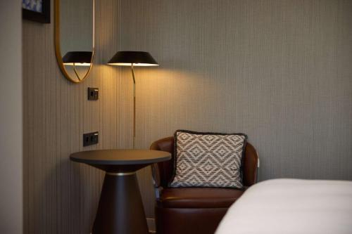 Mainport Design Hotel - image 5