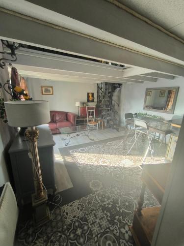 Appartement ravissant au bord de l'Herault near L'Amphore