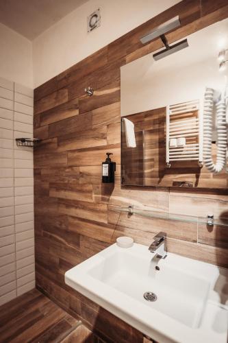 Hotel Domus Tiberina - image 12