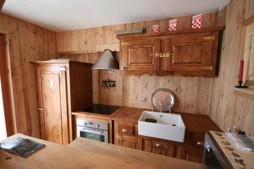 Charming Alpine studio in Les Varcins