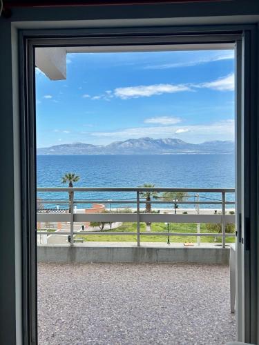 Alexandros Kalamos Hotel in Аджія Апостолі