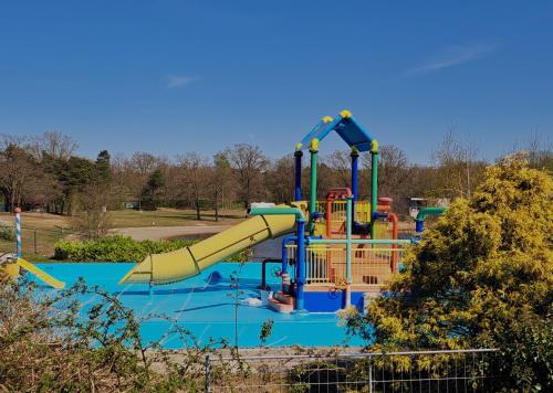 Boshuisje op de Schatberg in Sevenum