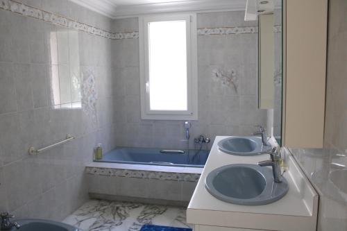 Appartement en rez de jardin dans villa à Nice, Nice (fotografie 8)