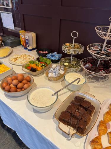 Food and beverages, Tralee Holiday Lodge in Cloonalour