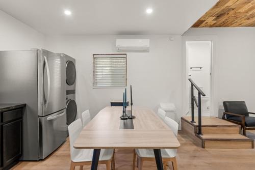 Perfect 2BR Near Universal Studios By Poshguest in Santa Clarita