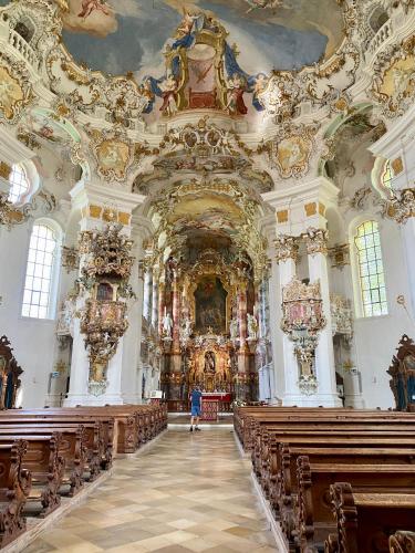 St Lukas Apartments - main image