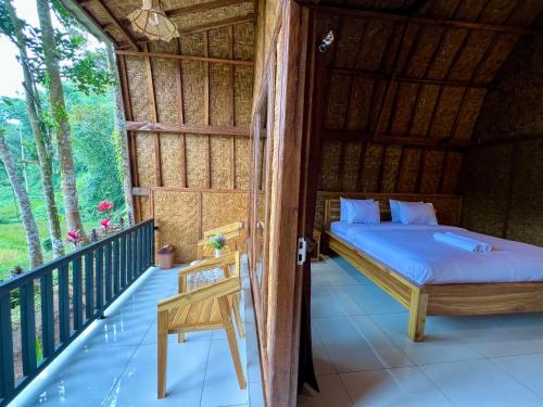 สวน, Azhani Bungalow in ซิกูร์