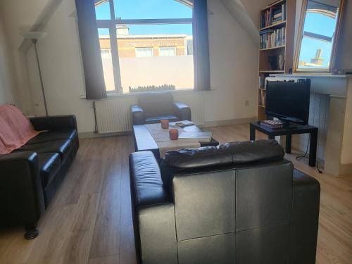  Beautiful spacious appartment at top location in The Hague in Den Haag