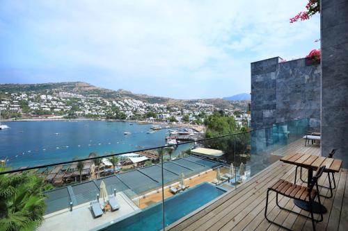Executive Suite Sea View