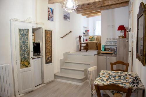 Dotări, Miraglia 28 apartment in Piazza Armerina