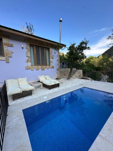 Riverside Jahliye, Chouf in Dourite