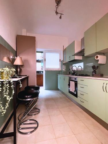 Appia Antica Rome Apartment, Subway, near Colosseum, Design & Comfort, Balcony, Roma (foto 10)